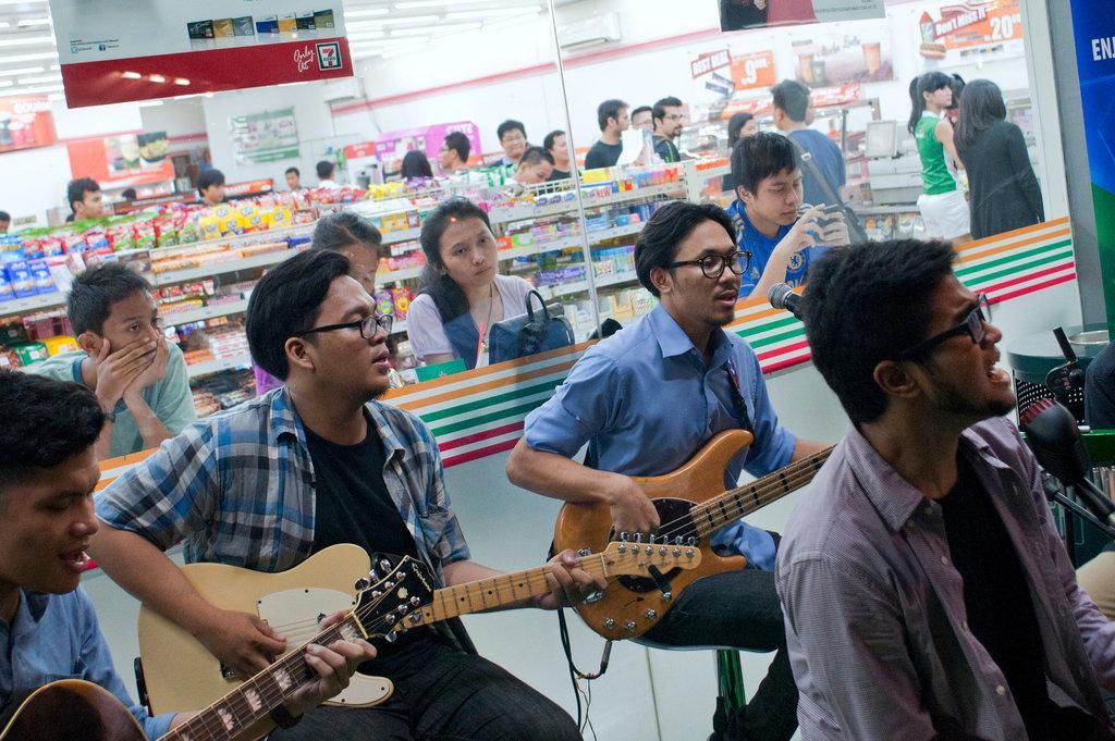 [COMMENT OF THE WEEK] Dari Tutupnya 7-Eleven Hingga Selfie Andika Kangen Band