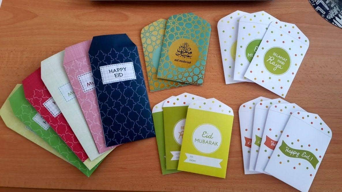 Kocak, Beginilah Tipe Kamu Jika Bagi-bagi Uang Lebaran