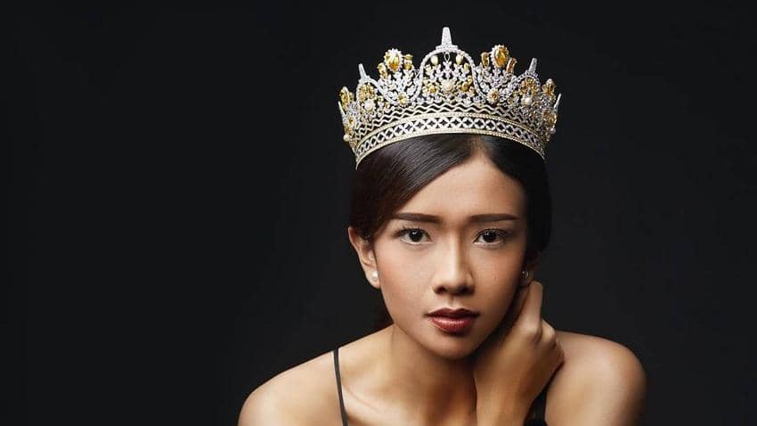 Kenalan dengan Dea Rizkita, Si Cantik Puteri Indonesia Perdamaian
