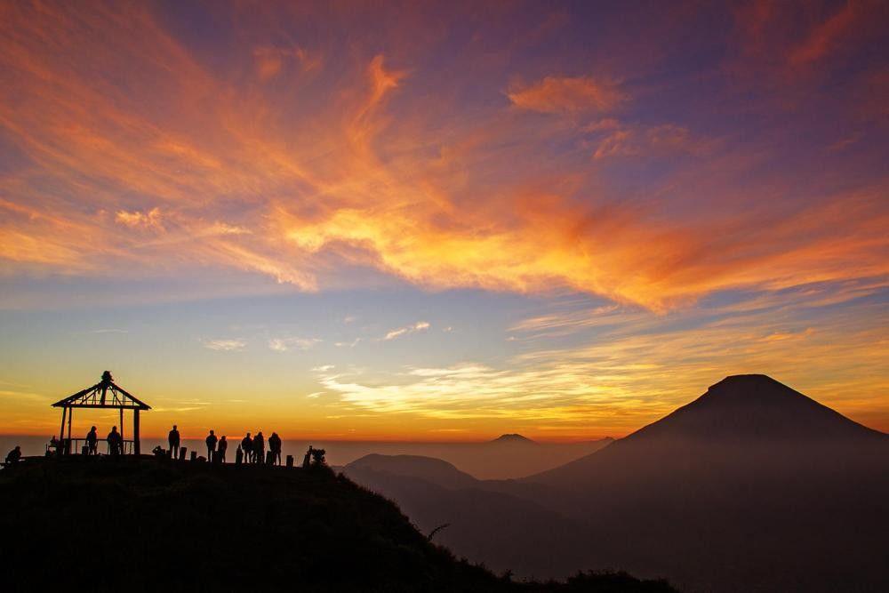 13 Tempat Wisata di Pulau Jawa Ini Pasti Bikin Kamu Jatuh Cinta