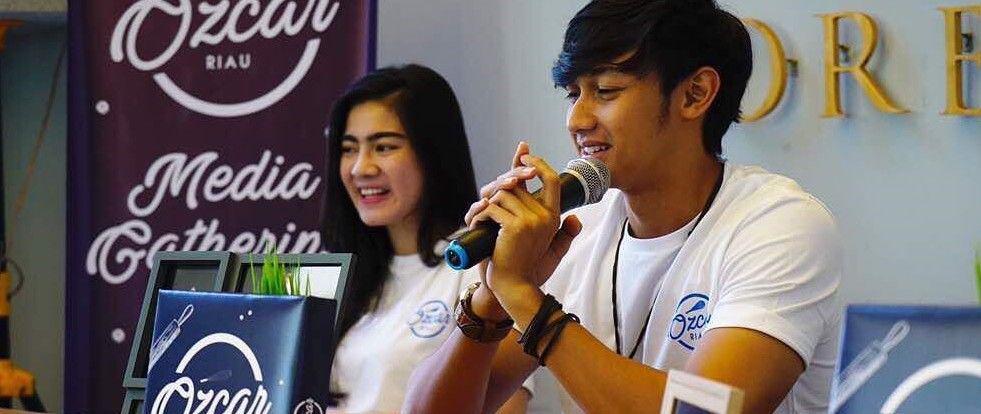 Dari Ayu Ting Ting Sampai Hito Caesar, 5 Artis Ini Ikut Tergoda Bisnis Kue Kekinian