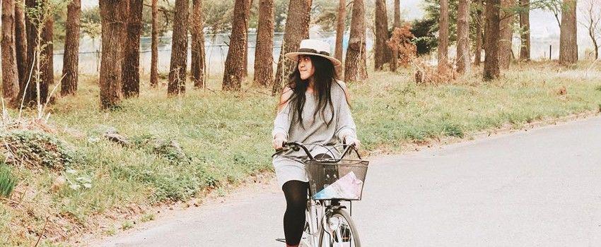 Mau Foto Liburan Hits? Coba Ikuti 15 Pose Traveller Ini