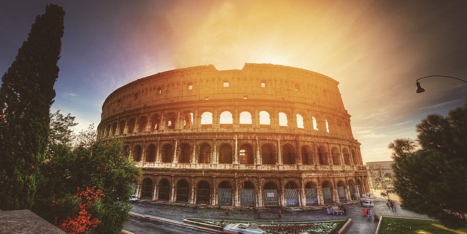 Jalan-jalan ke Negara Gladiator, Inilah 10 Destinasi Hits di Roma!