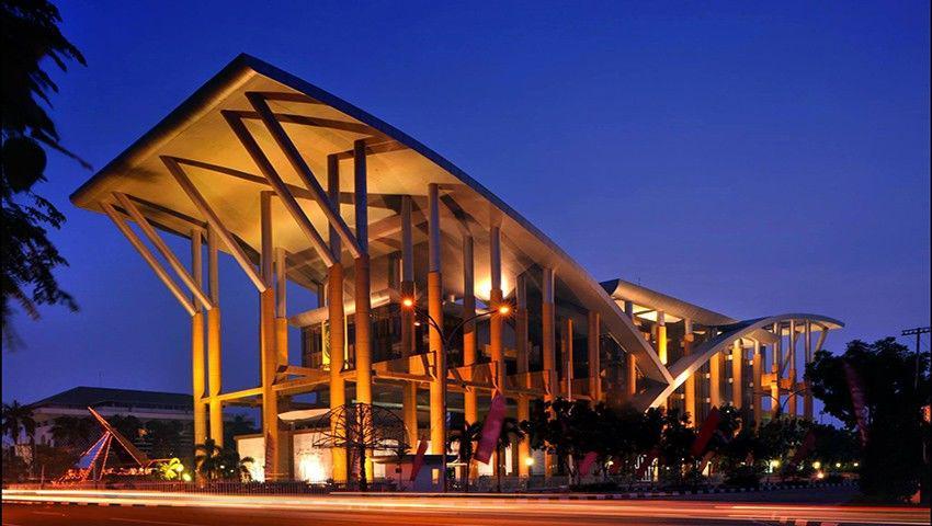 Kamu Gak Akan Menyangka Kalau Perpustakaan Terbaik ASEAN ini Ada di Indonesia