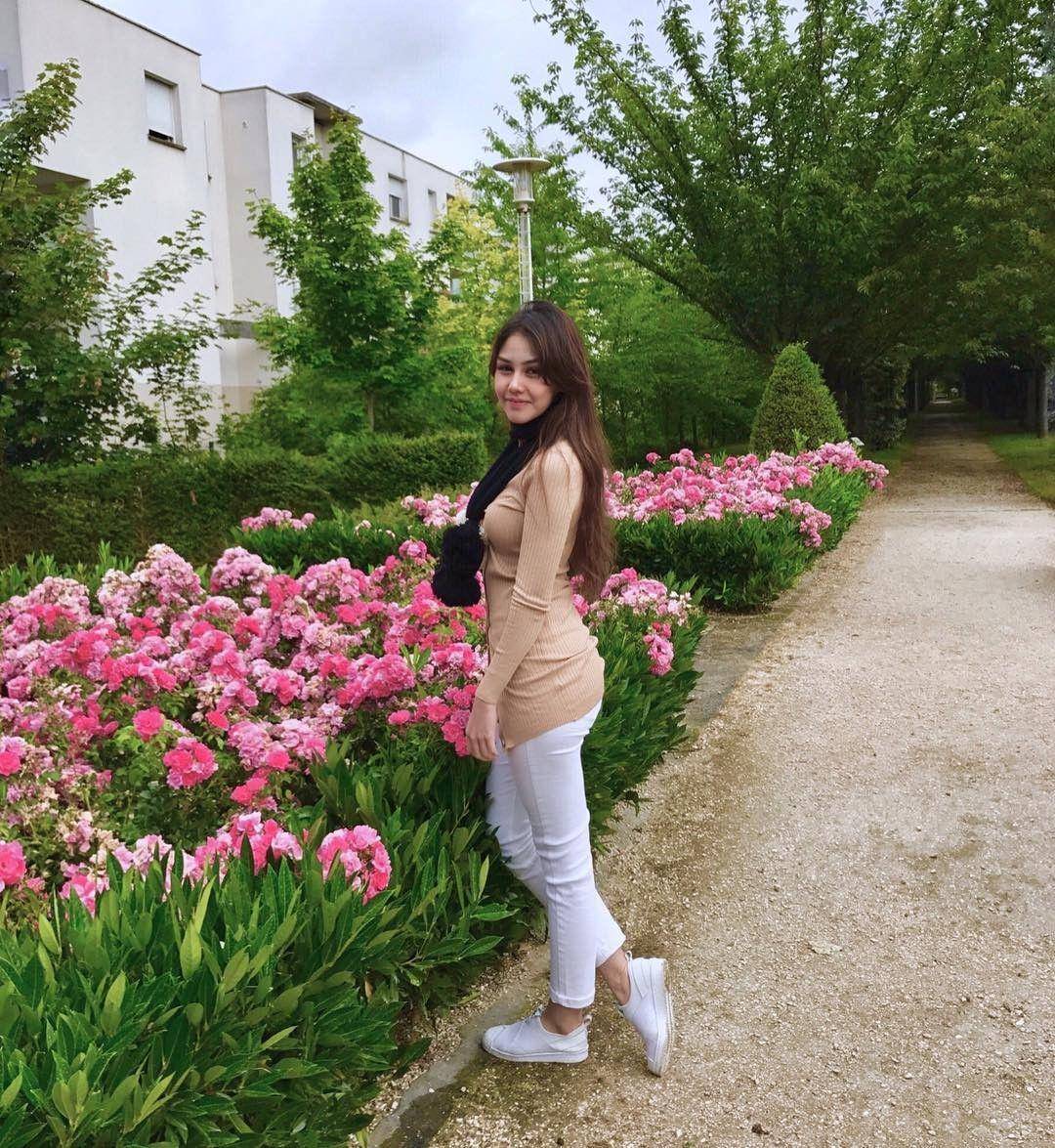 instagram.com/vaneshaass