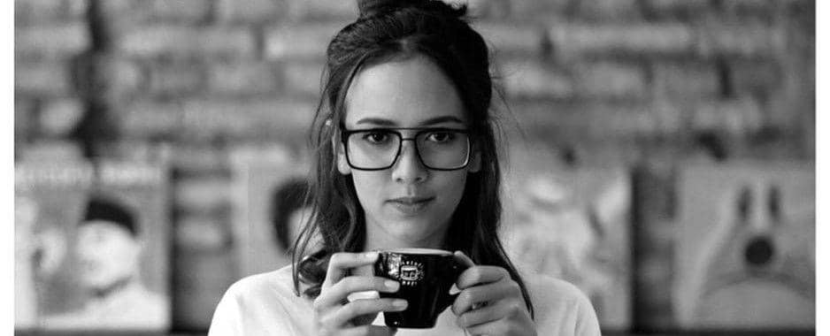 Pesona Nadine Alexandra, Putri Indonesia 2010 Ini Jadi Barista di Filosofi Kopi 2