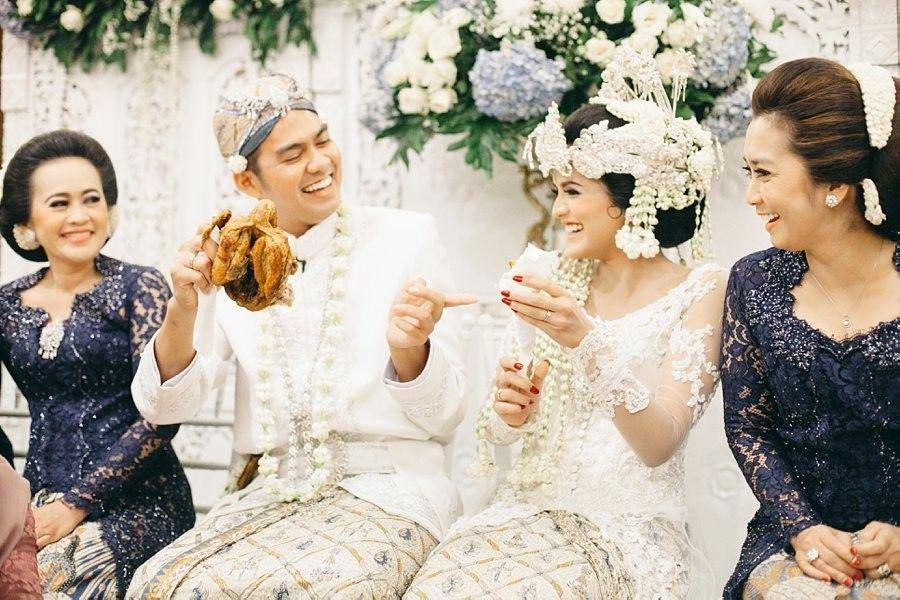 thebridedept.com/thegoldenbook