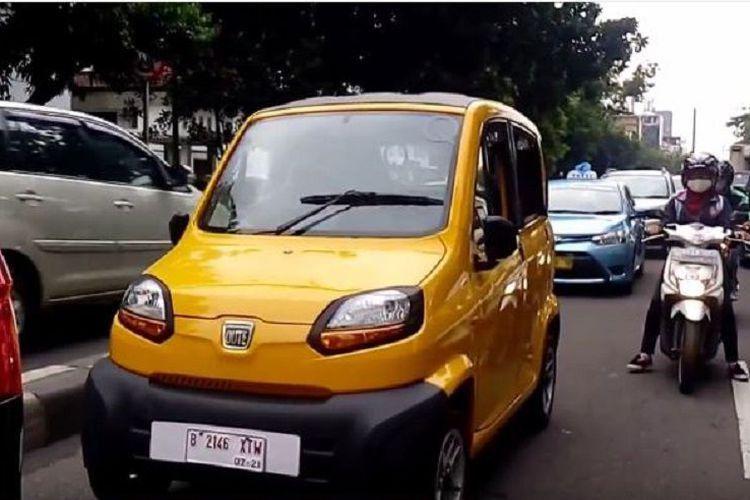 Angling, Bajaj Roda Empat Asli Jakarta