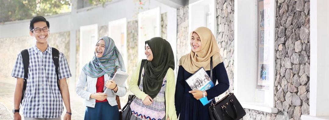 MABA UII, 4 Hal Ini Cuma Dipahami oleh Kamu Generasi Rahmatan Lil'alamin