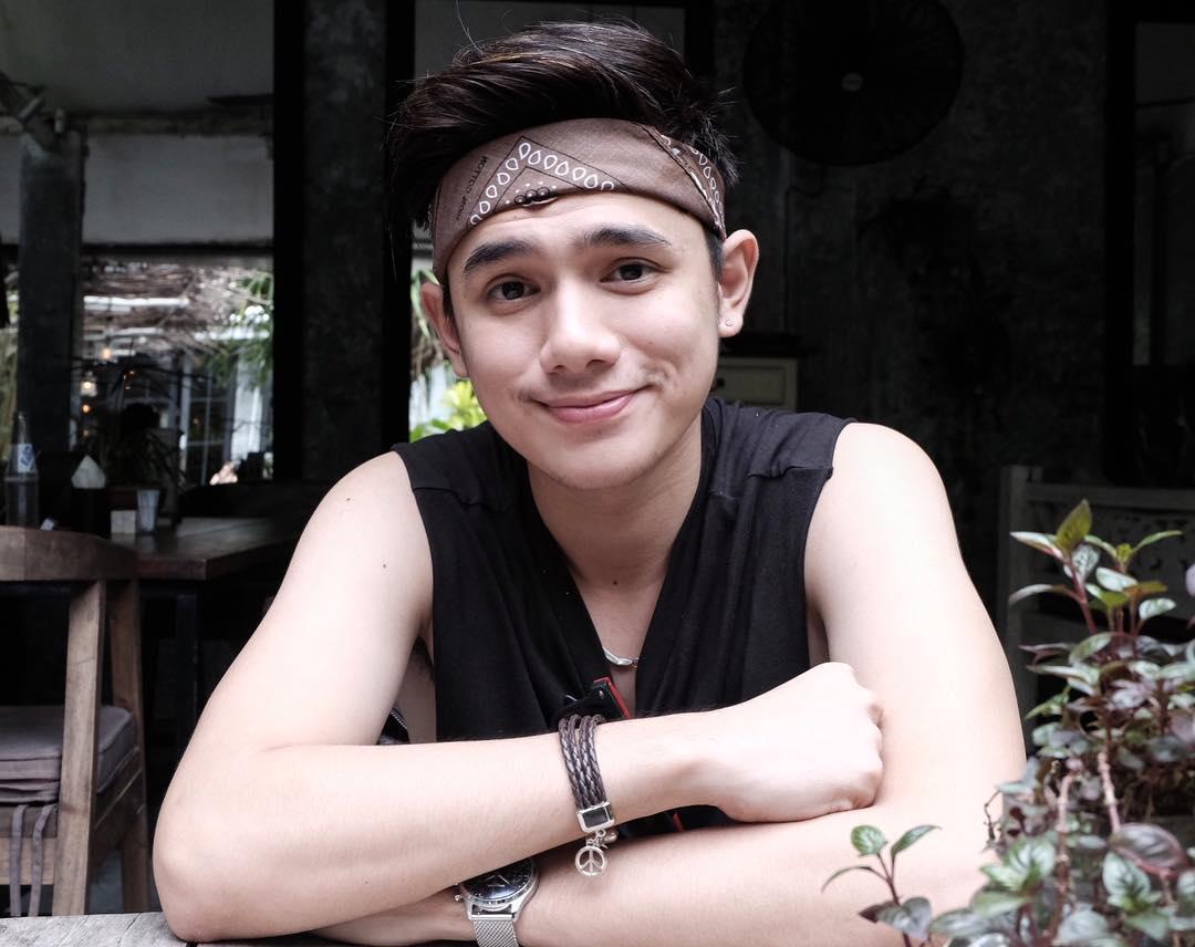 Mirip Artis Thailand, Ini 10 Gaya Rayn Wijaya yang Bikin Cewek Meleleh