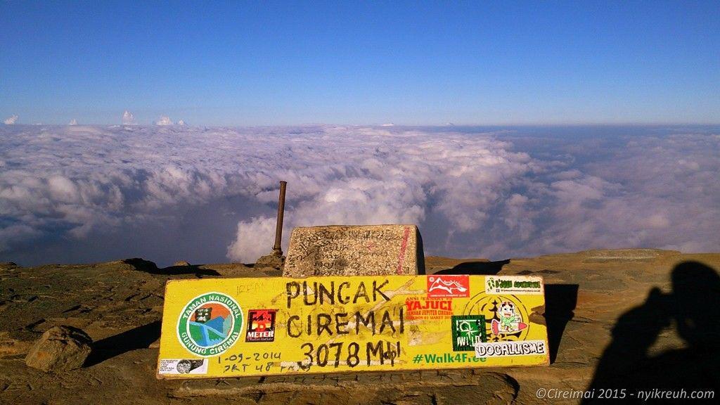 Masih Terbungkus Pakaian, Tengkorang Wanita Ditemukan di Gunung Ciremai