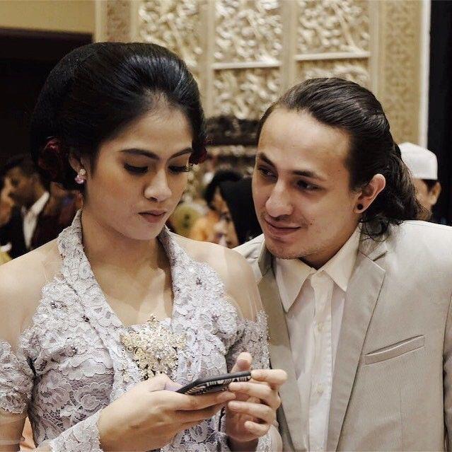10 Foto Keromantisan Hana dan Dylan, Terjebak Cinlok Anak Jalanan