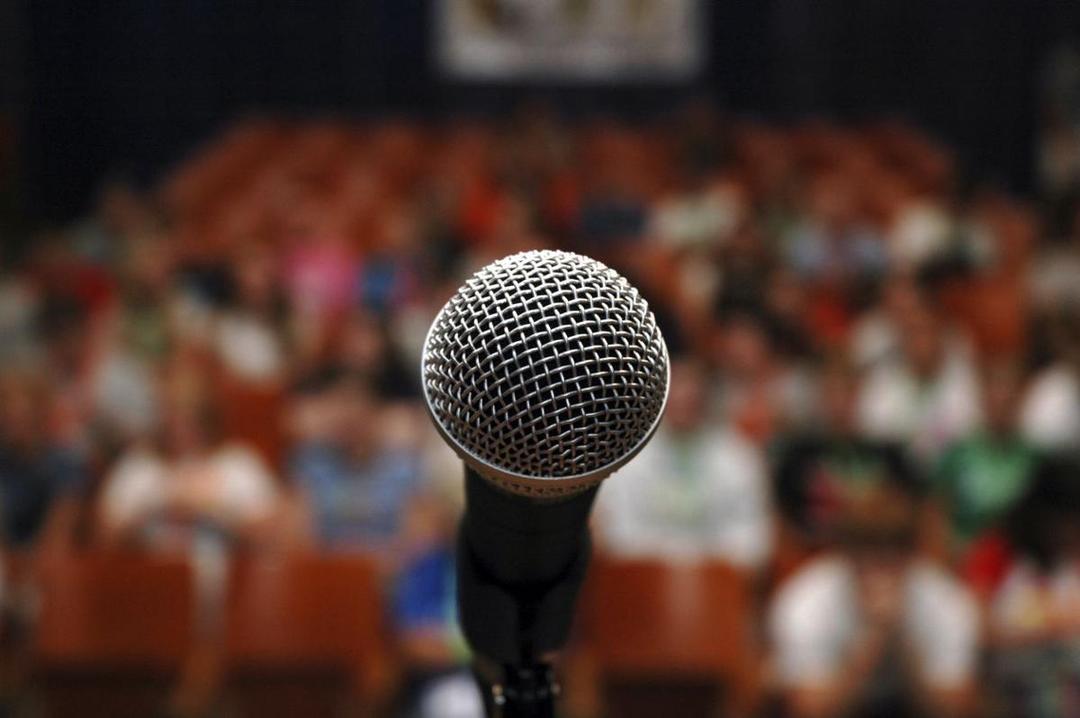 Ilustrasi Lucu Ini Gambarkan Fobia Public Speaking (Glossophobia), Apakah Kamu Pernah Begini?
