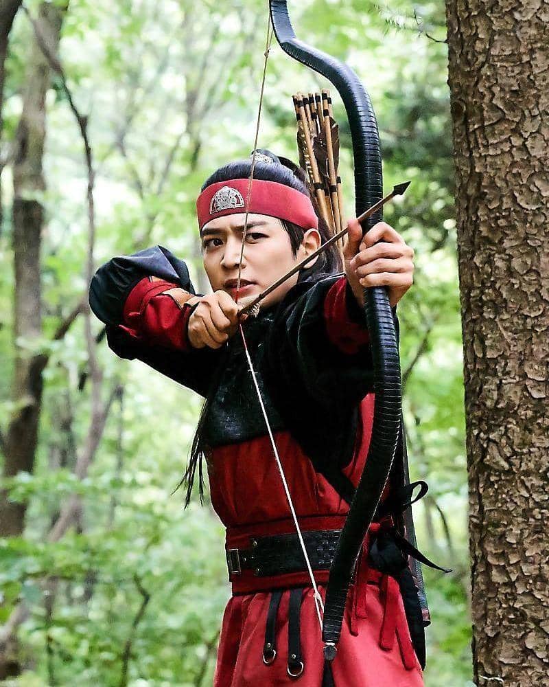 instagram.com/hwarang_kdrama