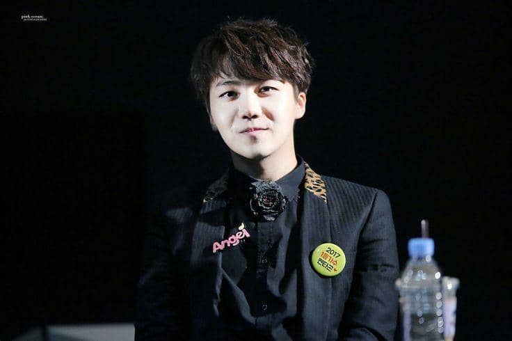 s-media-cache-ak0.pinimg.com