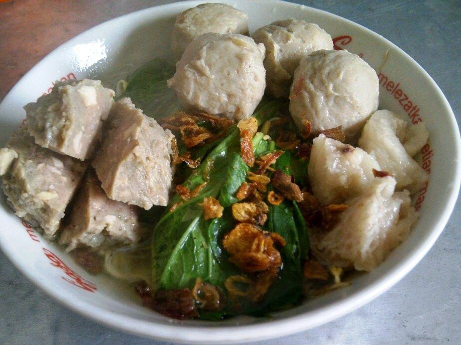 10 Bakso Unik dan Kekinian yang Bikin Laper Sekaligus Baper