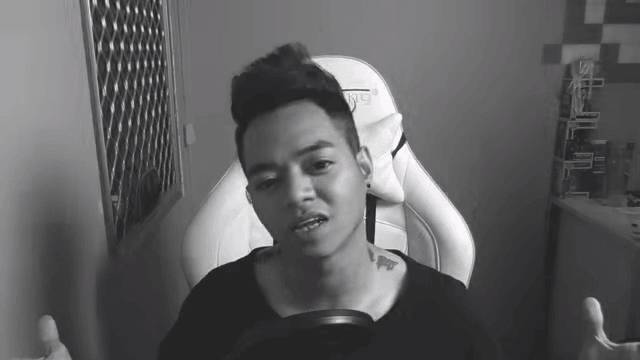 famous.id