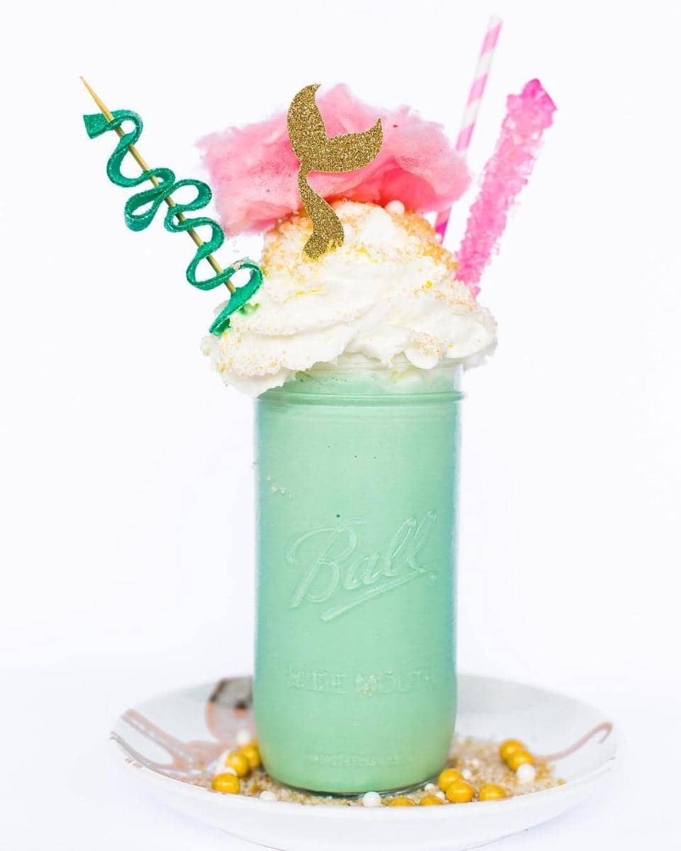 instagram.com/cremeandsugaroc/