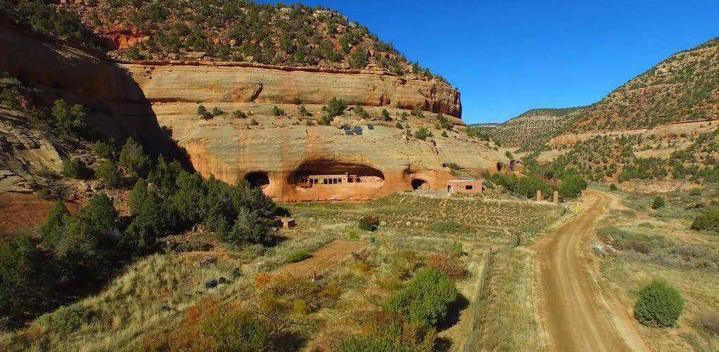 utahcliffhouse.com