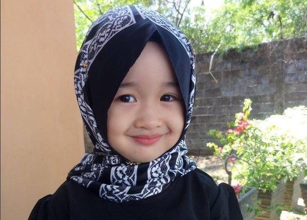 Ini Dia Aishwa Nahla, Balita Imut yang Pintar Selawatan