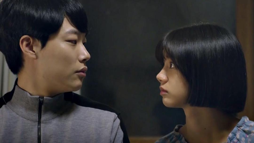 New Couple Alert!  Hye Ri Girl's Day dan Ryu Jun Yeol Resmi Berkencan!