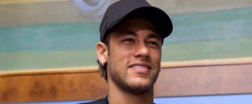Neymar Merekrut Petarung UFC Sebagai Pengawal Pribadi