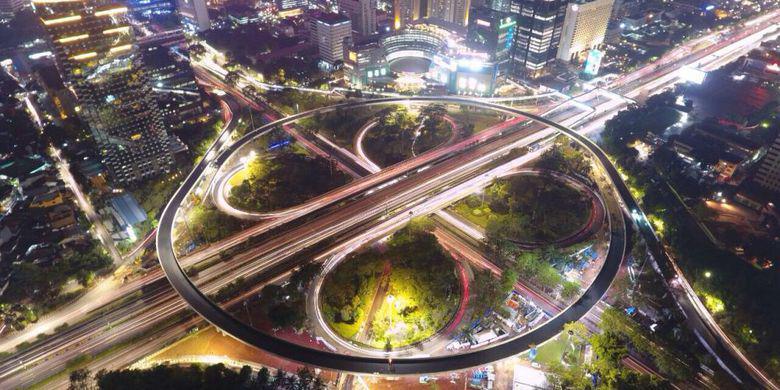 5 Rambu yang Menarik di Simpang Susun Semanggi, Patut Dipatuhi!