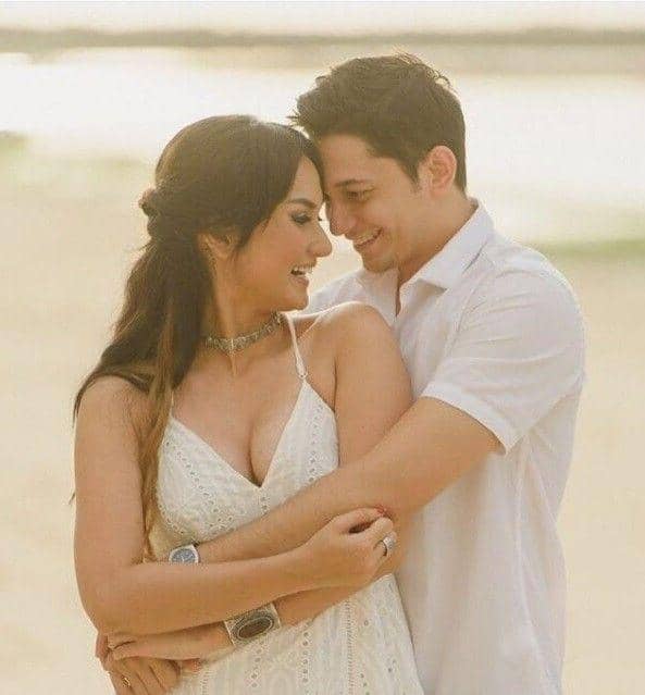 instagram.com/andrewandika