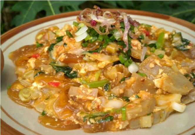 Suka Seblak? Kamu Bisa Bikin Sendiri di Rumah dengan Resep Ini
