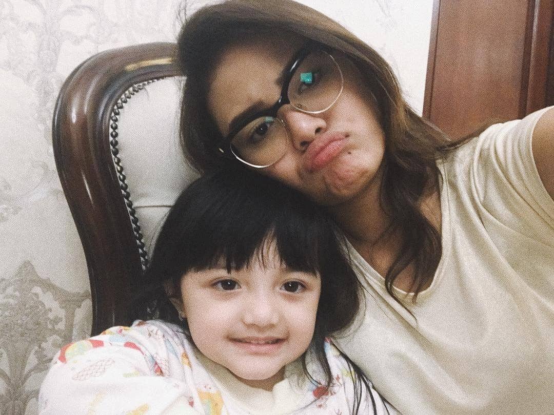 Meski Bukan Saudara Kandung, 8 Anak Artis Ini Tetap Kompak!