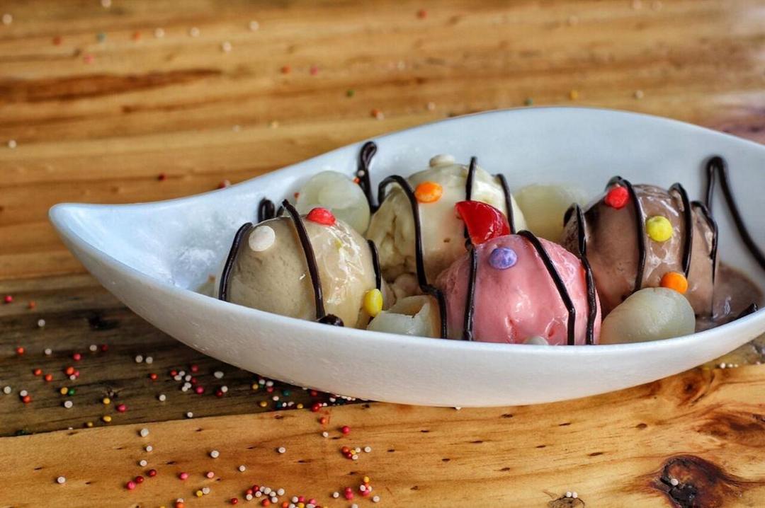7 Es Krim & Gelato Enak yang Hanya Ada di Samarinda, Lumer di Mulut!