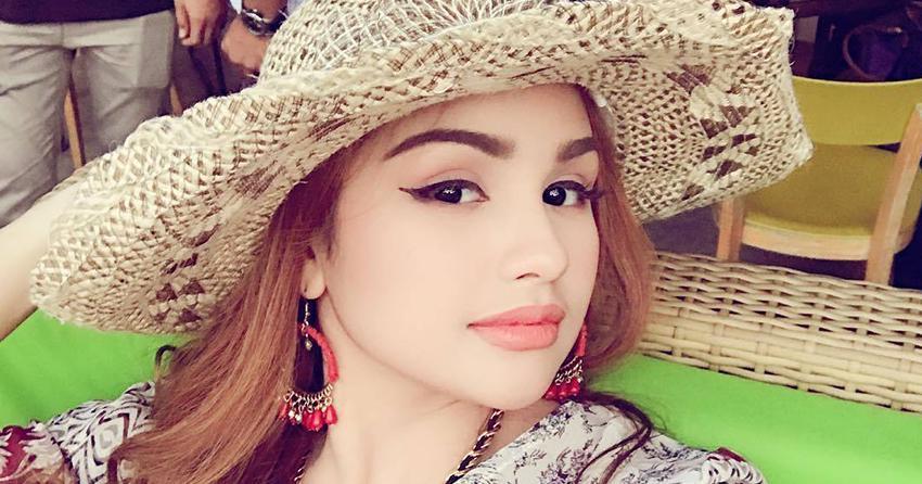 10 Gaya Nourah, Mama Tiri Teuku Rassya yang Masih Muda