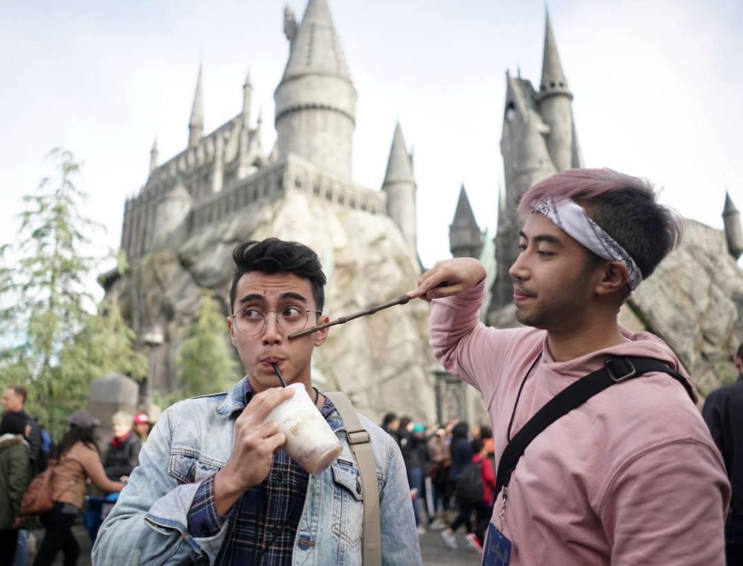 10 Potret Sibling Goals Ala Vidi Aldiano & Vadi Akbar, Kompak Banget!