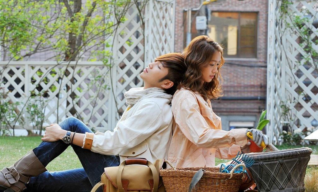 20 Ungkapan Cinta di Drama Korea yang Bikin Hatimu Meleleh