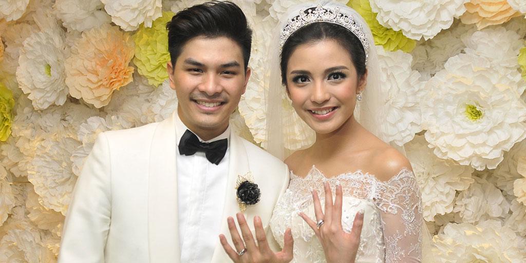 8 Desain Cincin Unik Artis Indonesia, Siapa Tahu Bisa Menginspirasimu!