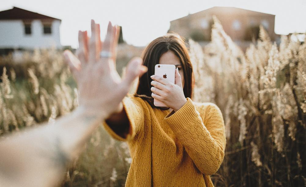 Berdasarkan Status Hubungan, Ini 5 Smartphone Paling Cocok Buat Kamu!