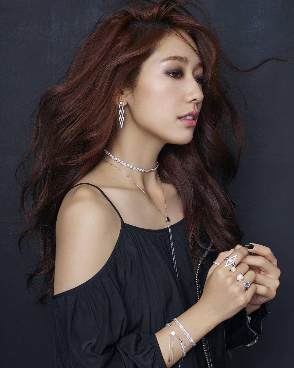 Instagram/park_shinhye