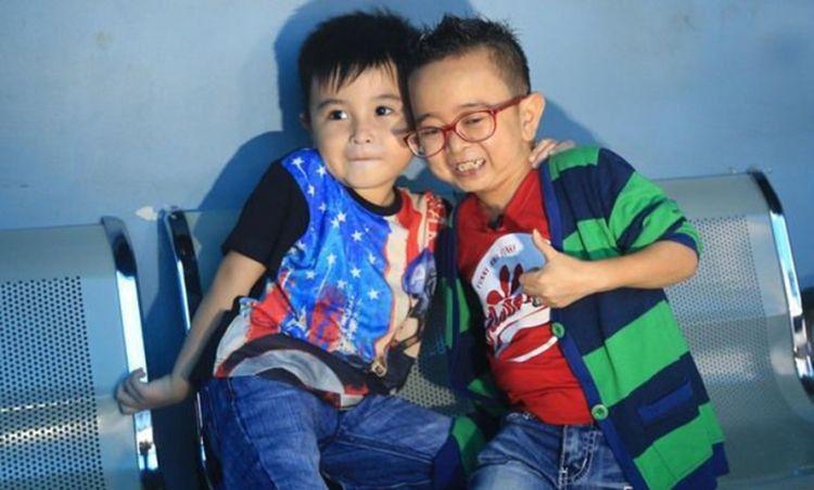 10 Potret Putra Daus Mini, Makin Tumbuh Besar dan Menggemaskan
