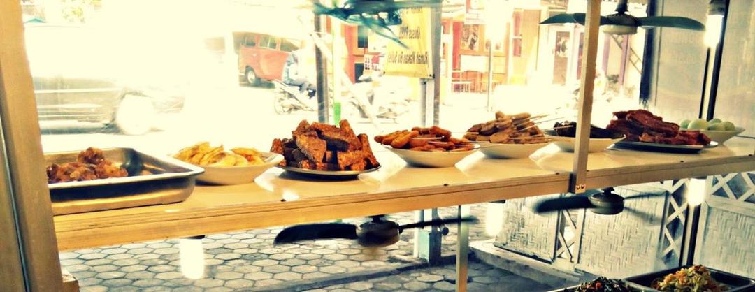 Hati-Hati, Inilah Tanda Warung Makan yang Pakai Jin Penglaris
