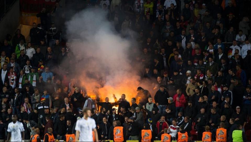 Memalukan, Timnas Jerman Kutuk Fans yang Nyanyikan Lagu Nazi