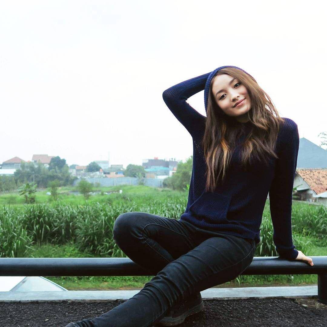 instagram.com/natashawilona12