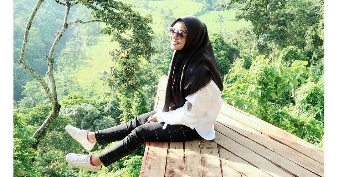 instagram.com/riaricis1795