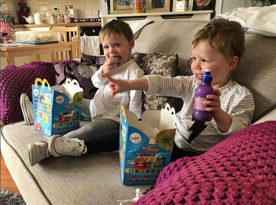 instagram.com/aliceandthetwins