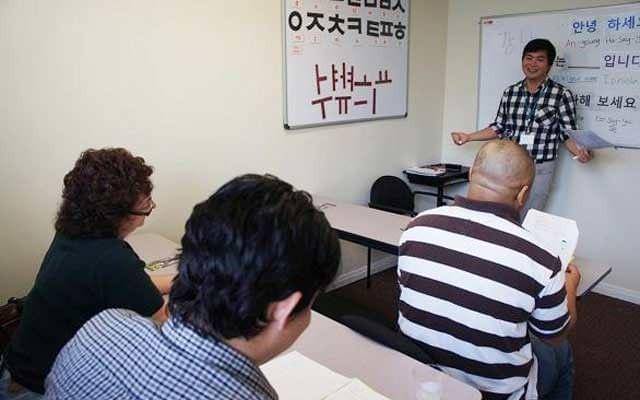 kamusbahasakoreaindonesia.com