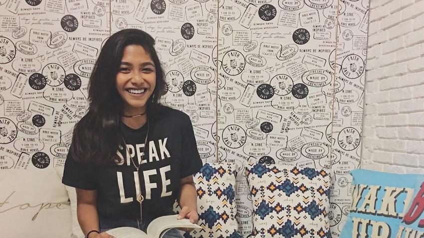 11 Bukti Cantik Nadine Emmanuella, Putri Sulung Ruth Sahanaya