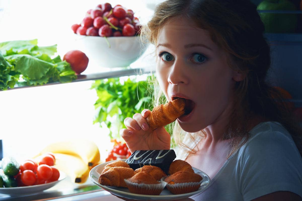 Lagi Diet Tapi Lapar Tengah Malam? 10 Makanan Ini Jadi Penyelamat