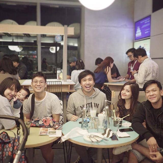 instagram.com/putrititian/