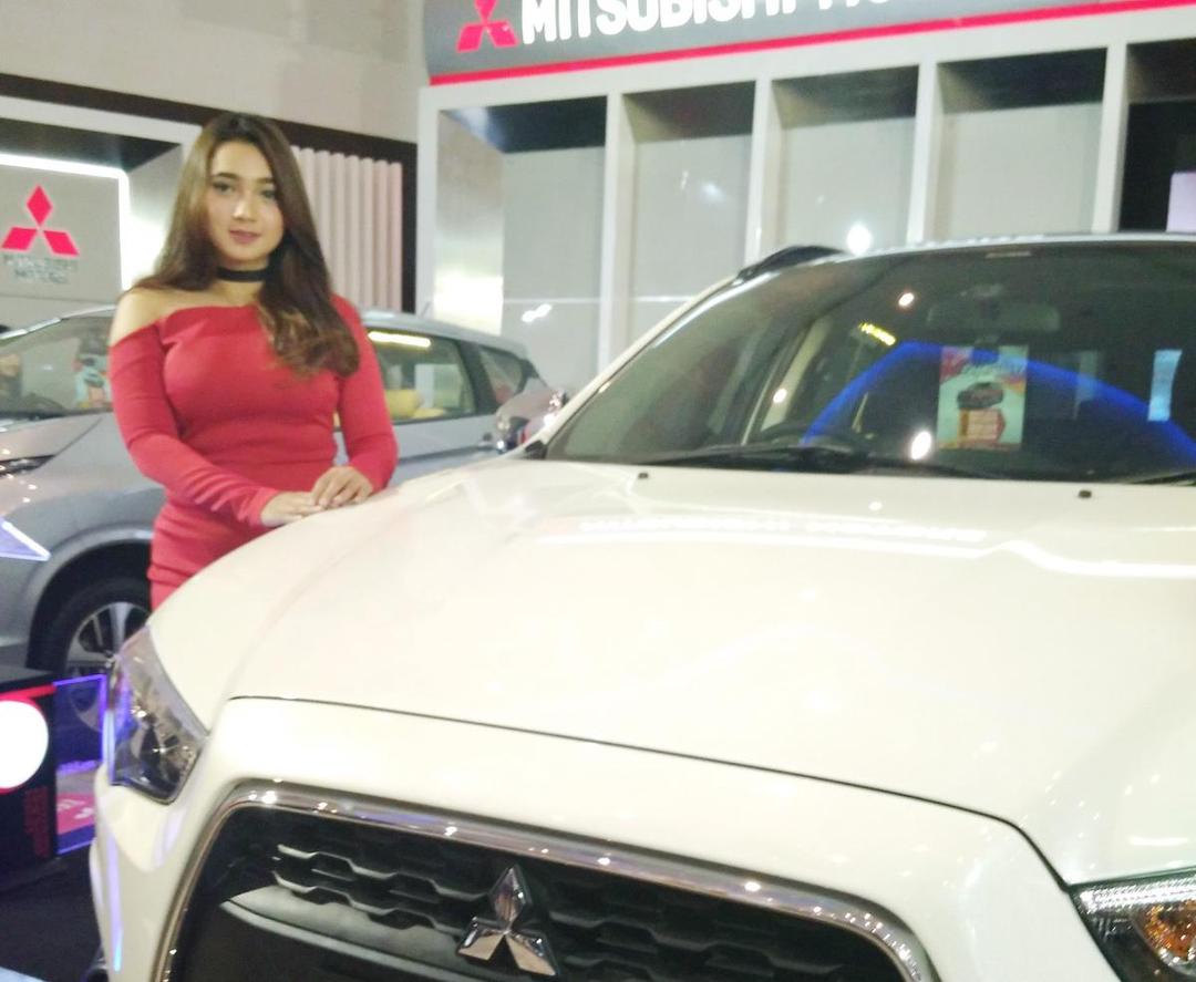 Bikin Melek, Ini Deretan SPG di GIIAS Surabaya 2017
