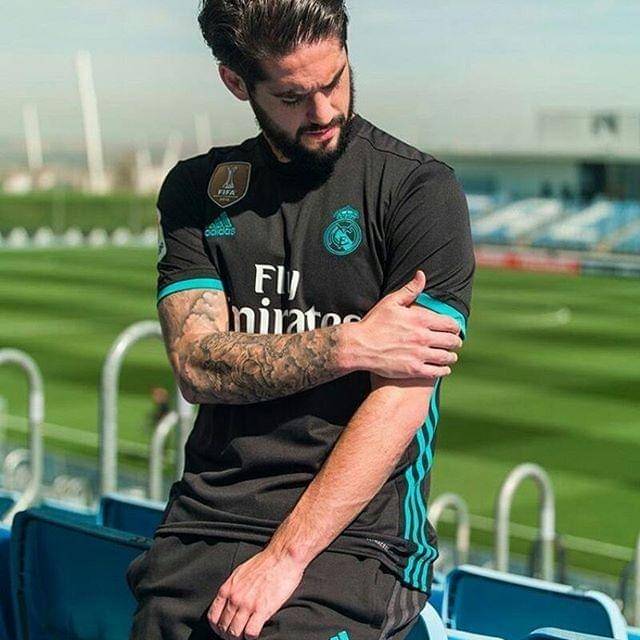 instagram/iscoalarcon