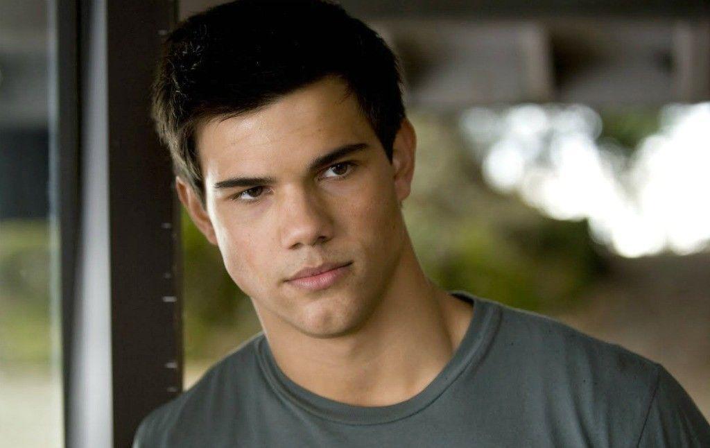 9 Potret Transformasi Taylor Lautner SI Serigala Tampan di Film Twilight